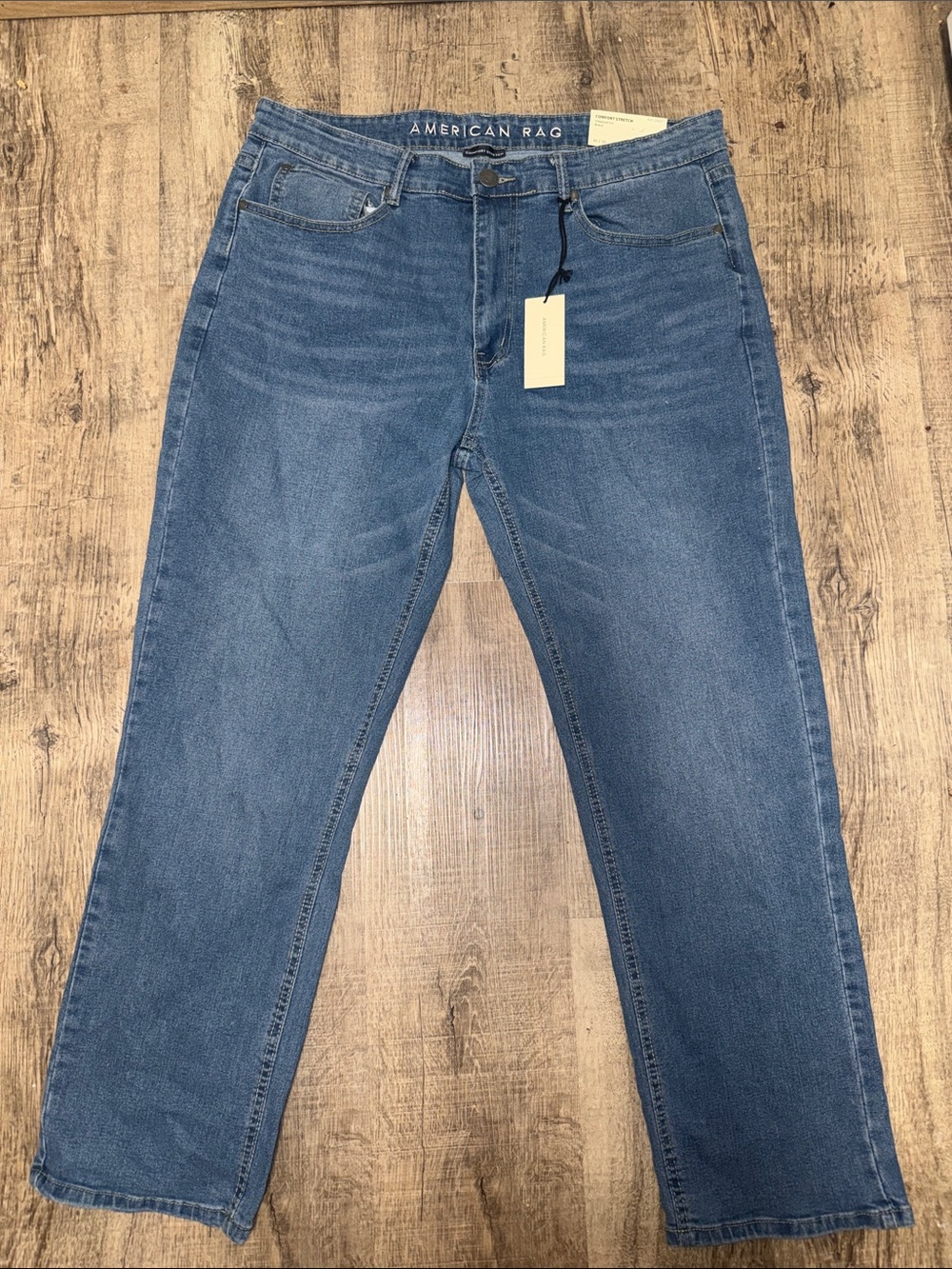 American Rag Men's Medium Blue Relaxed Straight Jeans